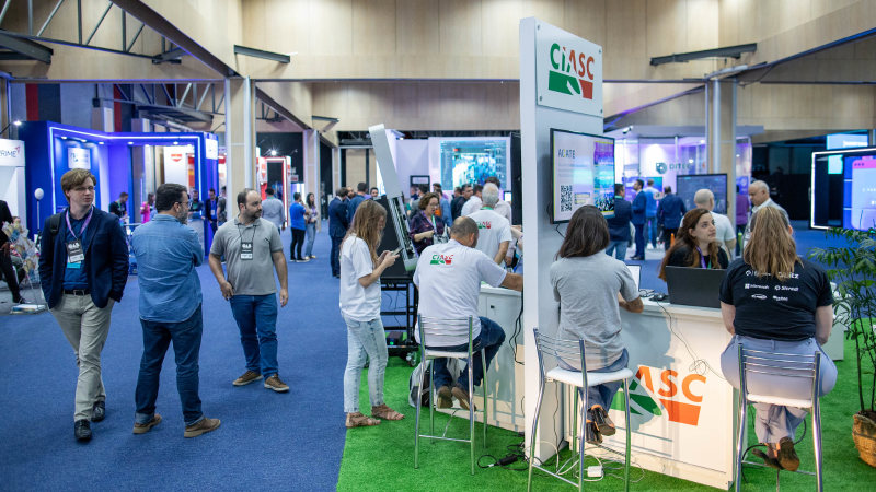 Summit Cidades: CIASC apresenta soluções para transformação digital dos municípios