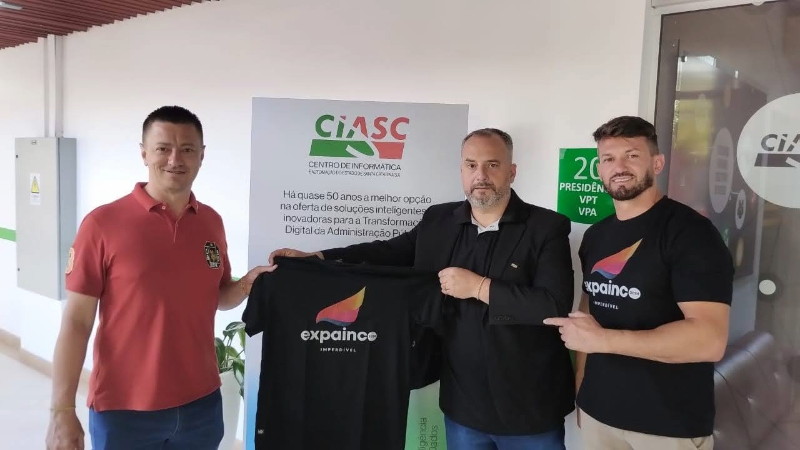 Prefeito de São Carlos visita sede do CIASC