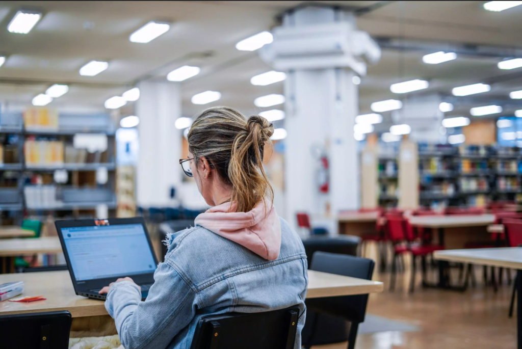 Com tecnologia catarinense, CIASC impulsiona o maior programa de ensino superior gratuito do Brasil